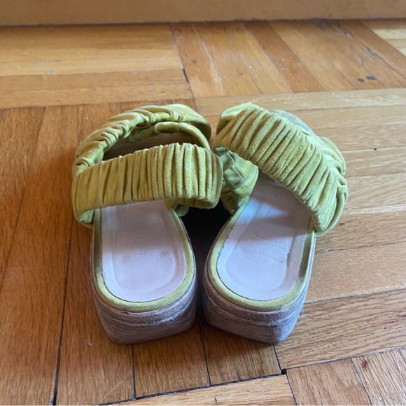 LD TUTTLE THE CANDLE - SULPHUR - Picture 12 of 15